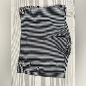 NWT high waisted pin stripe short
